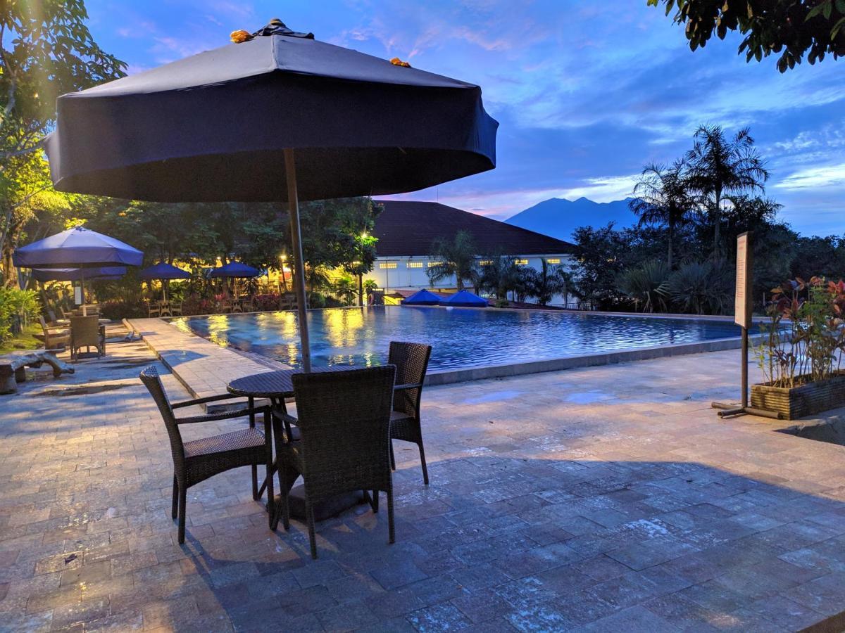 Taman Bukit Palem Resort Bogor Extérieur photo