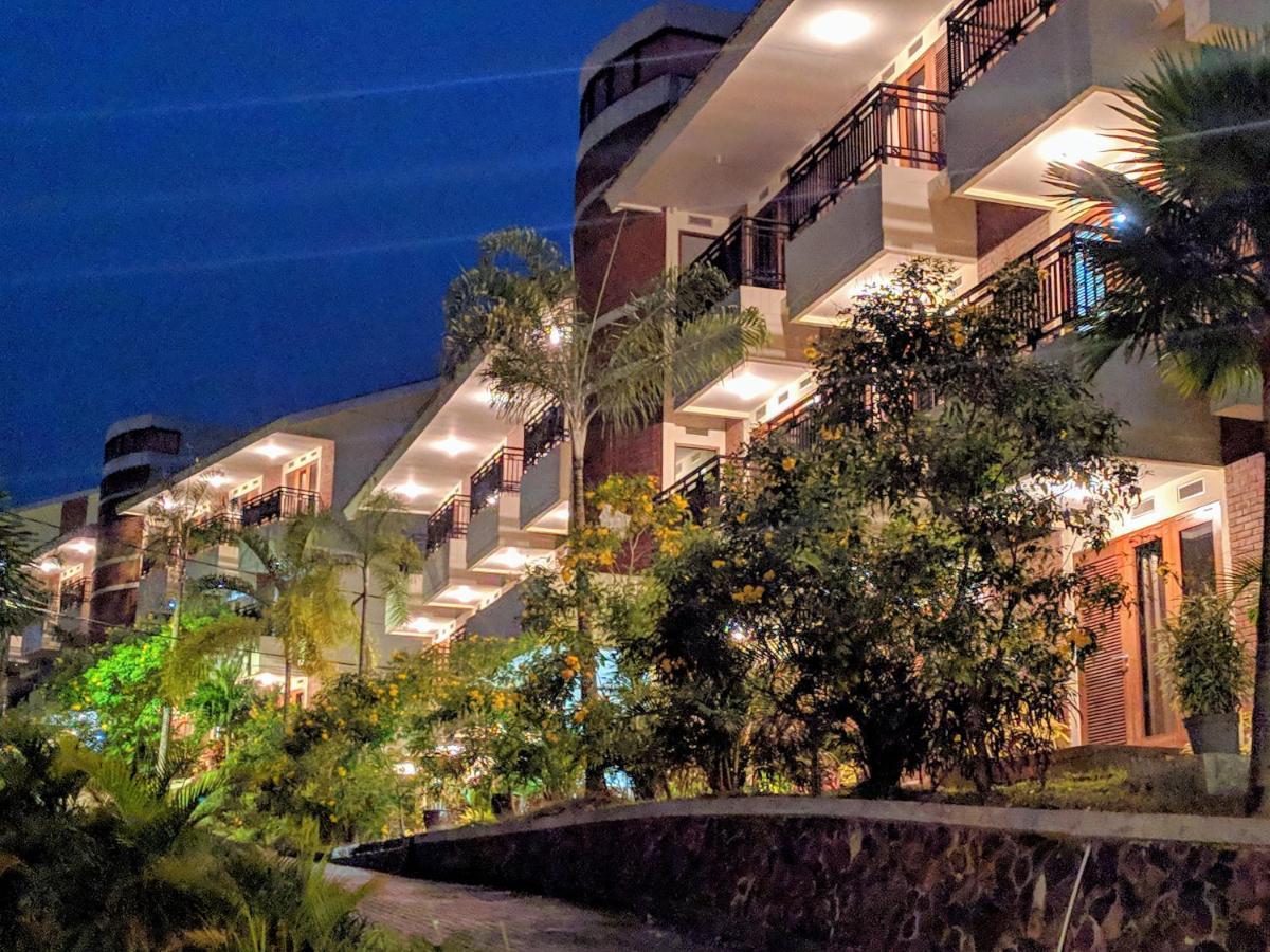 Taman Bukit Palem Resort Bogor Extérieur photo