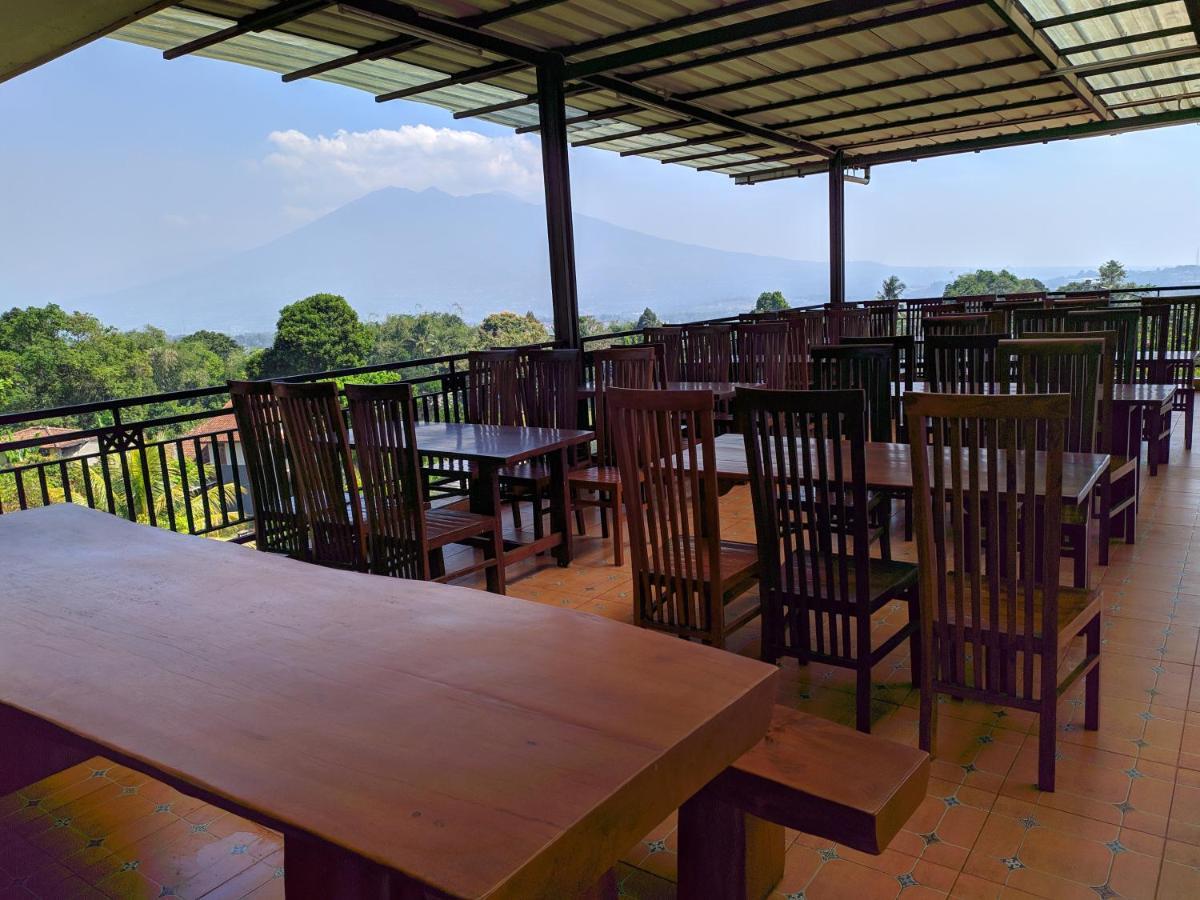 Taman Bukit Palem Resort Bogor Extérieur photo